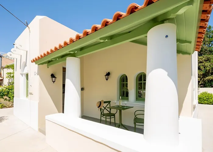 Vintage Charm Nyaraló Kosz